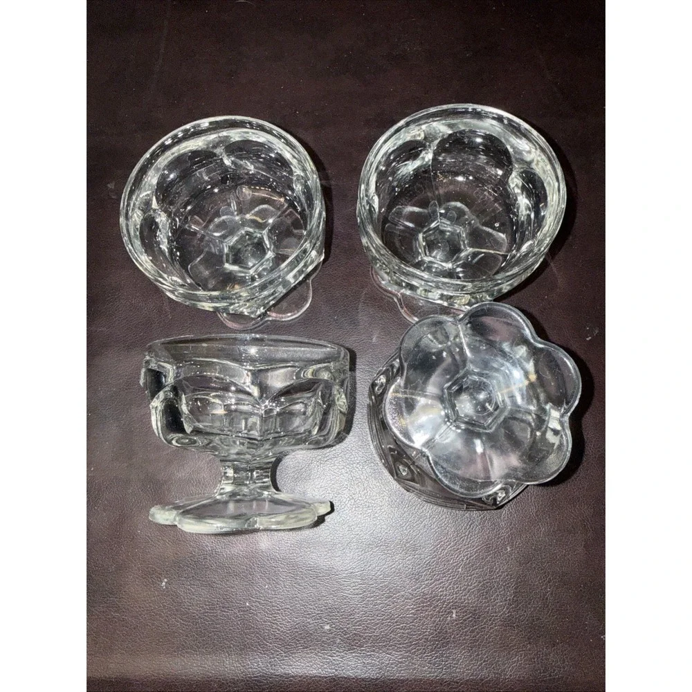 Vintage Ice Cream Sundae Dishes Rate Scalloped Footed Bottom Beautiful